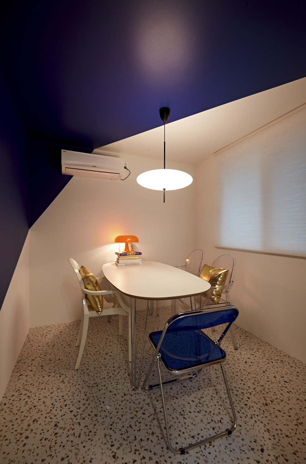 十平米办公空间，简约设计之美-12