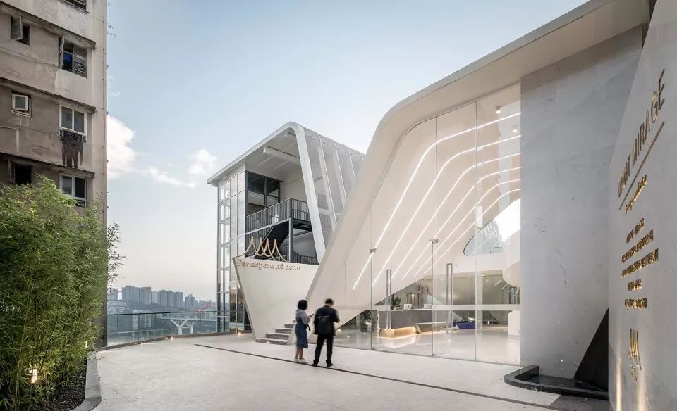 8个经典老建筑改造:老厂房、祖宅、乡村小学、空心村...
-92