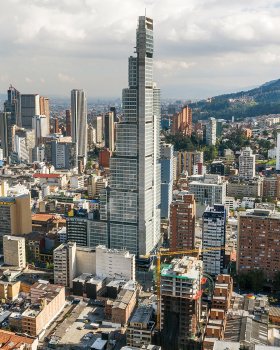 格兰托雷圣地亚哥丨智利圣地亚哥丨Pininfarina