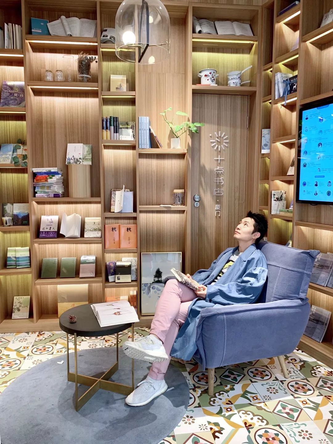 十点书店 | 新零售主题书店的沉浸式设计-69