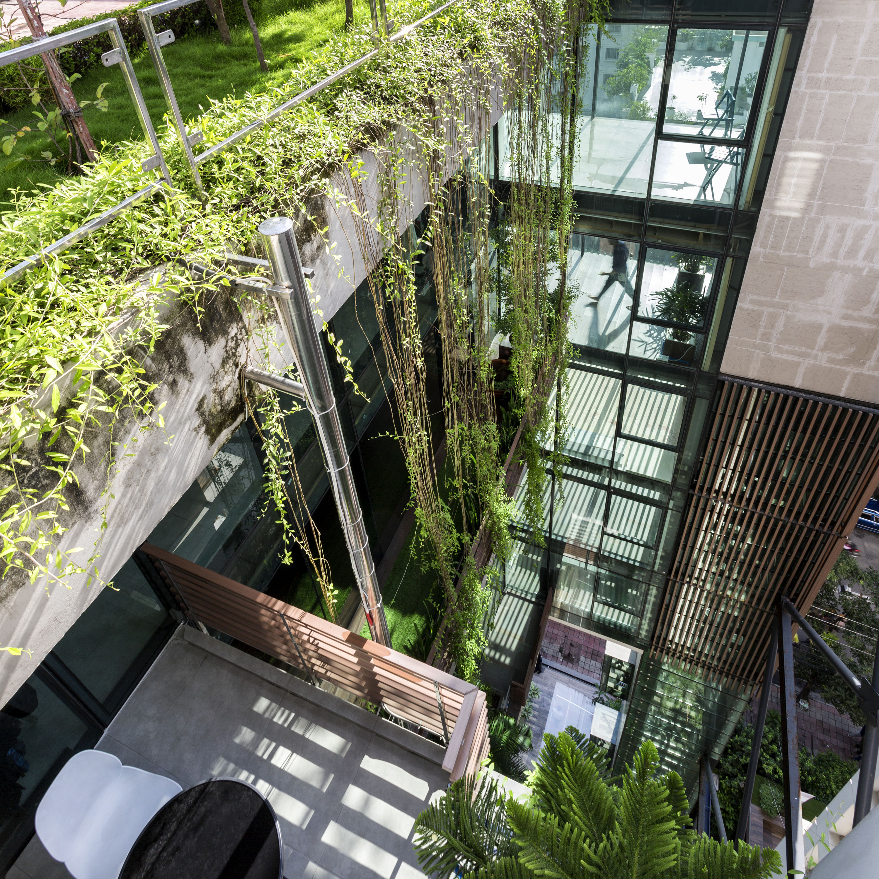 绿意盎然的都市森林办公楼-34