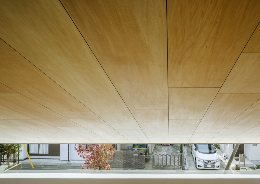 日本年轻夫妇摩托车爱好之家-29