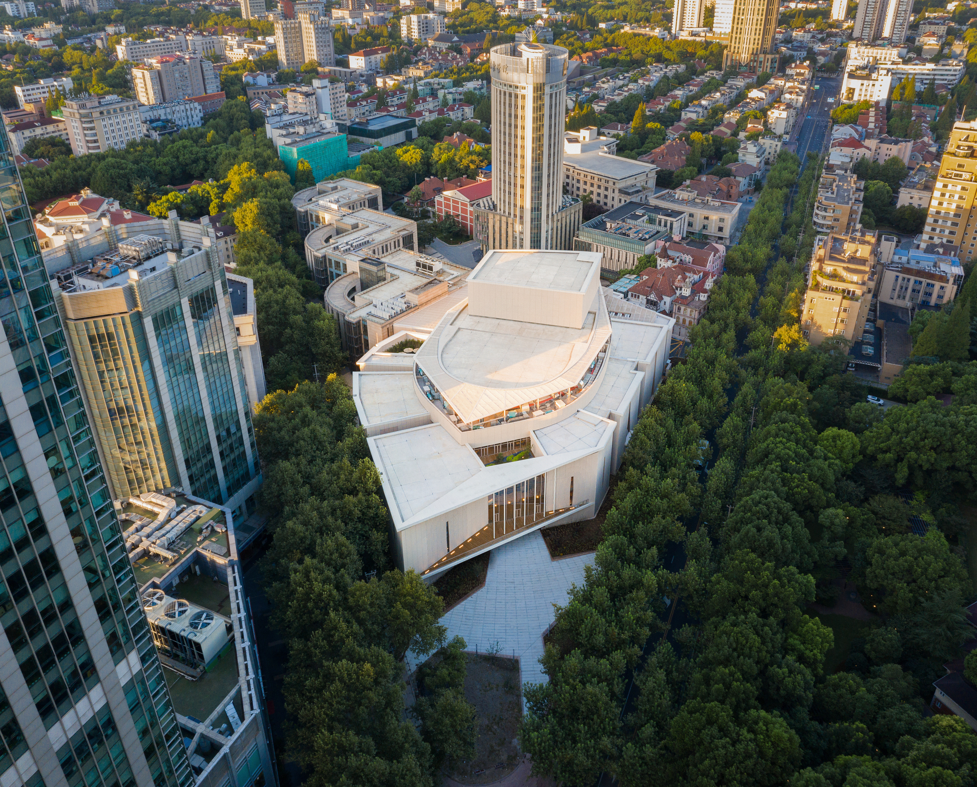 Shangyin Opera House  / Christian de Portzamparc-10