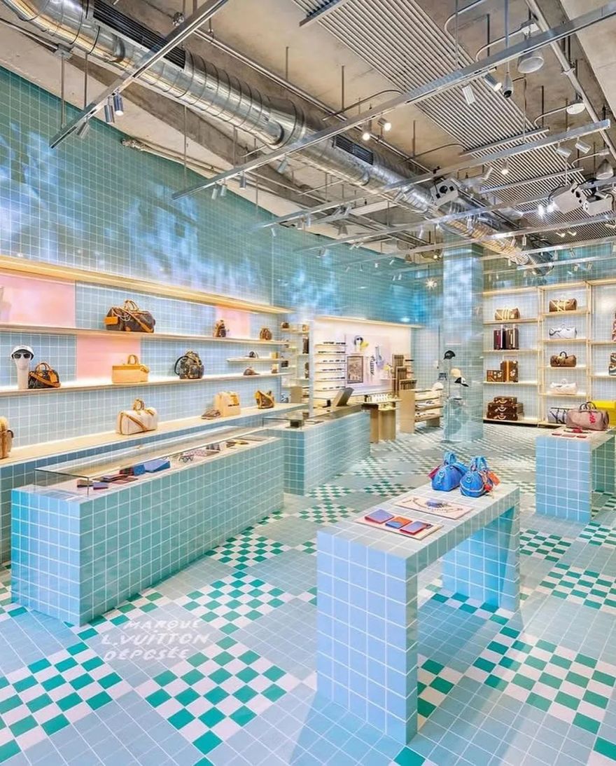 Louis Vuitton 2025年秋冬男装预演泳池派对丨美国迈阿密-7