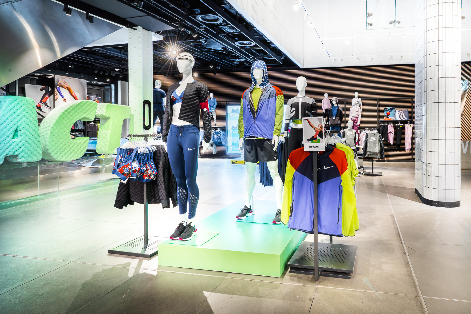 Nike React at Nike Town London – mannequins by Hans Boodt Mannequins-6