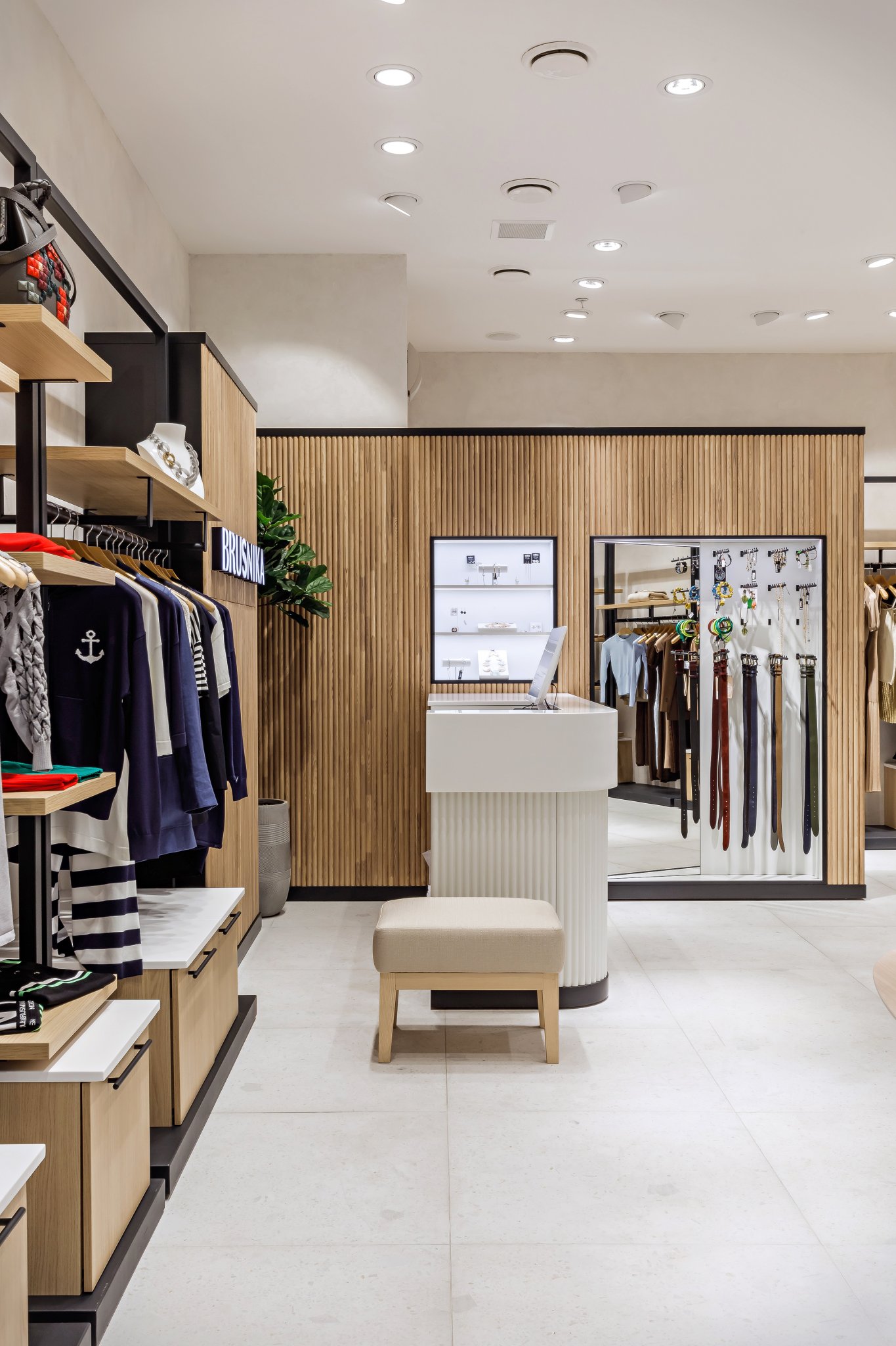 俄罗斯 Brusnika 品牌店设计丨Tatiana Kazantseva-9
