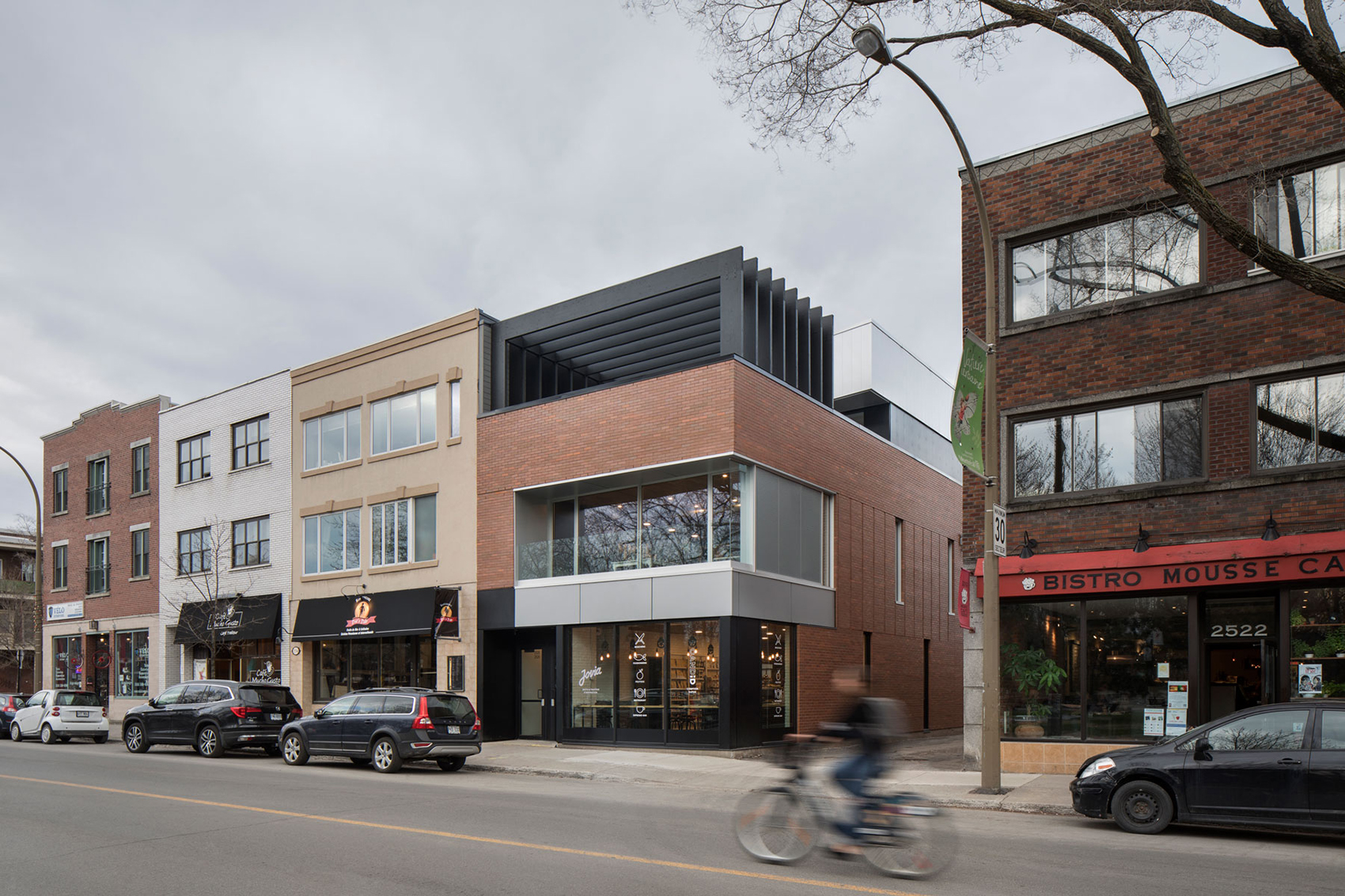 蒙特利尔 Le Soufflet 商业楼 | 旧式风箱相机启发的现代设计-37