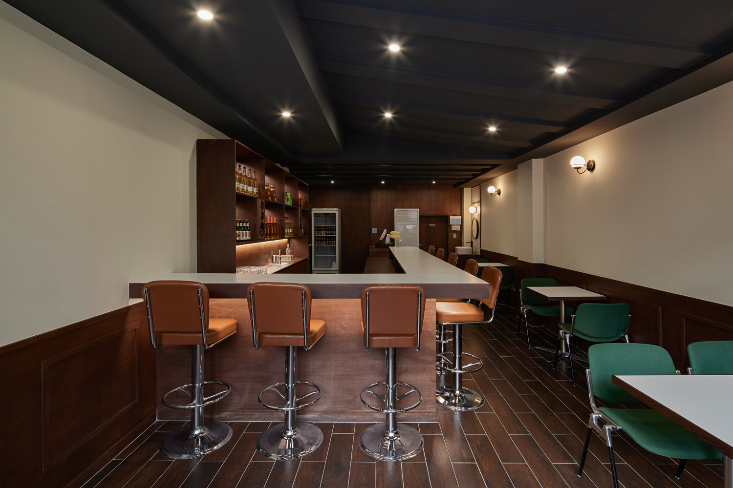 极简白橡木餐厅 | 温馨与自然的完美融合-3