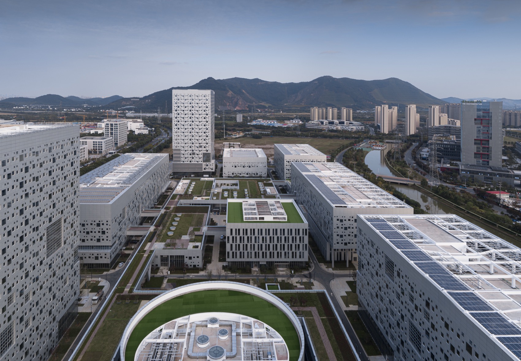 苏州高新区“太湖云谷”数字产业园丨中国苏州丨九城都市建筑设计有限公司-9