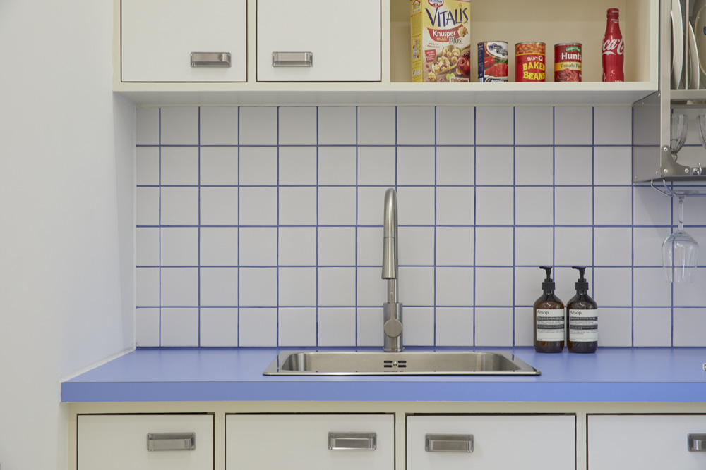 首尔 30 坪租赁公寓，极简白色调设计感空间-10