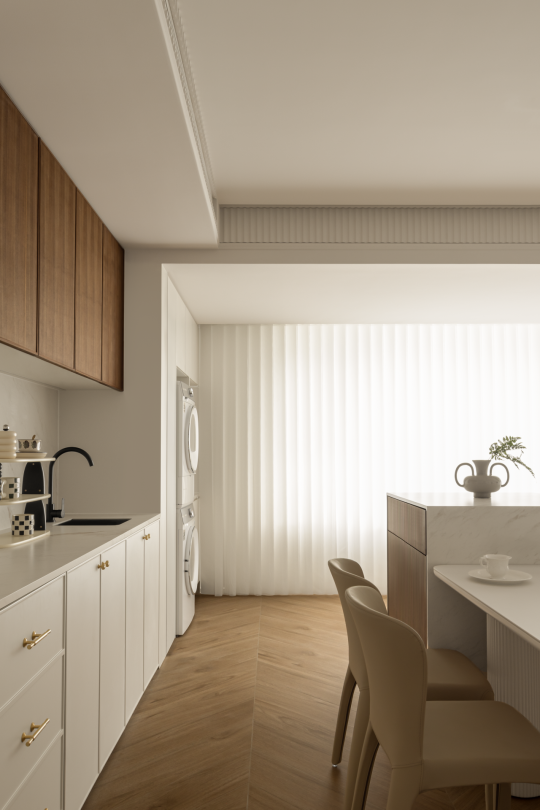 现代法式 · 舒适温馨空间-23