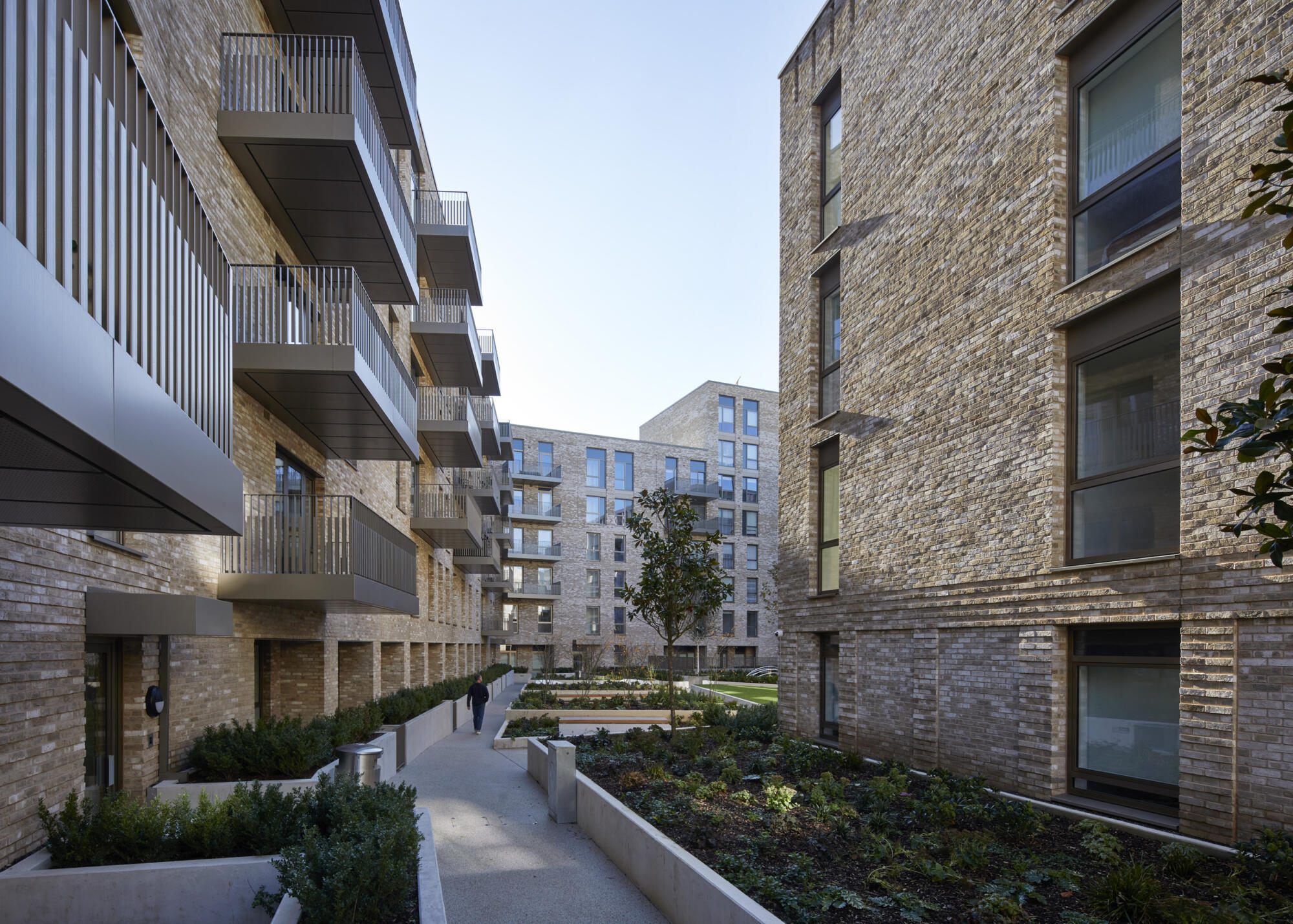 联合广场（注：Unity Place常见可直译为联合广场，但具体还需结合其所在语境，在其他特定语境中也可能有不同释义 这里按常见理解给出翻译结果 ） 丨德国基尔-27