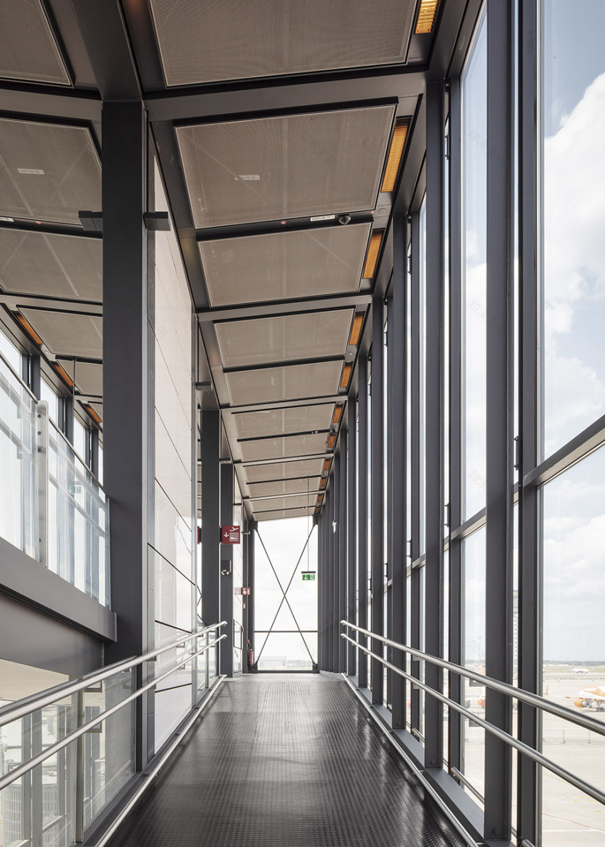 蓄势待发 首航展翅:柏林-勃兰登堡机场正式投入运营 / gmp-53