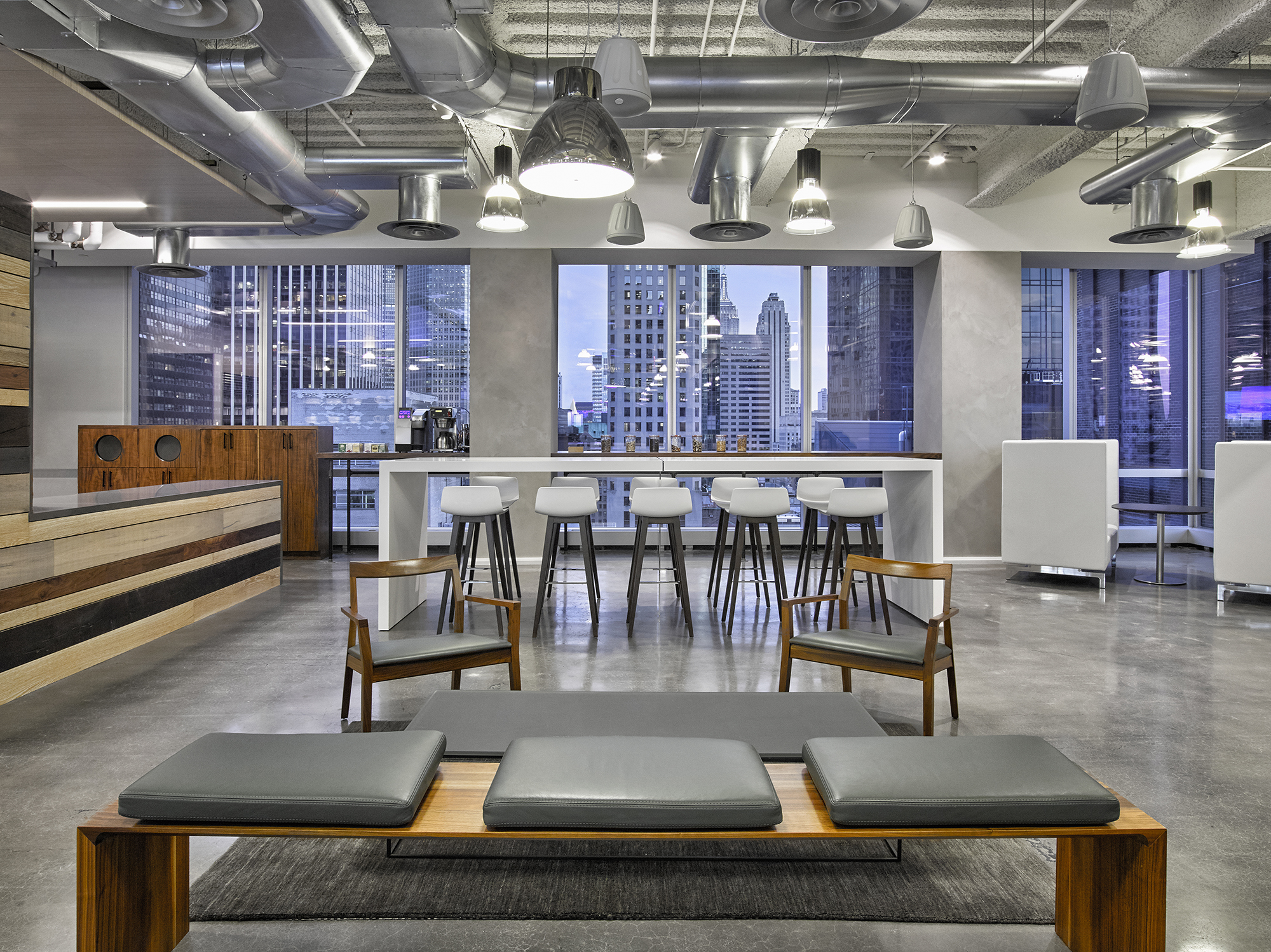 曼哈顿资产管理公司的自然科技办公空间丨美国曼哈顿丨MKDA-20