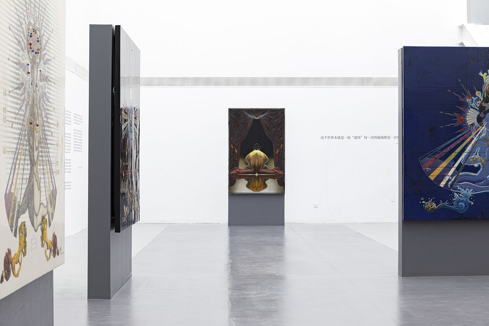 「变相·王国建艺术展」展览设计丨中国北京丨燕尾设计室-19