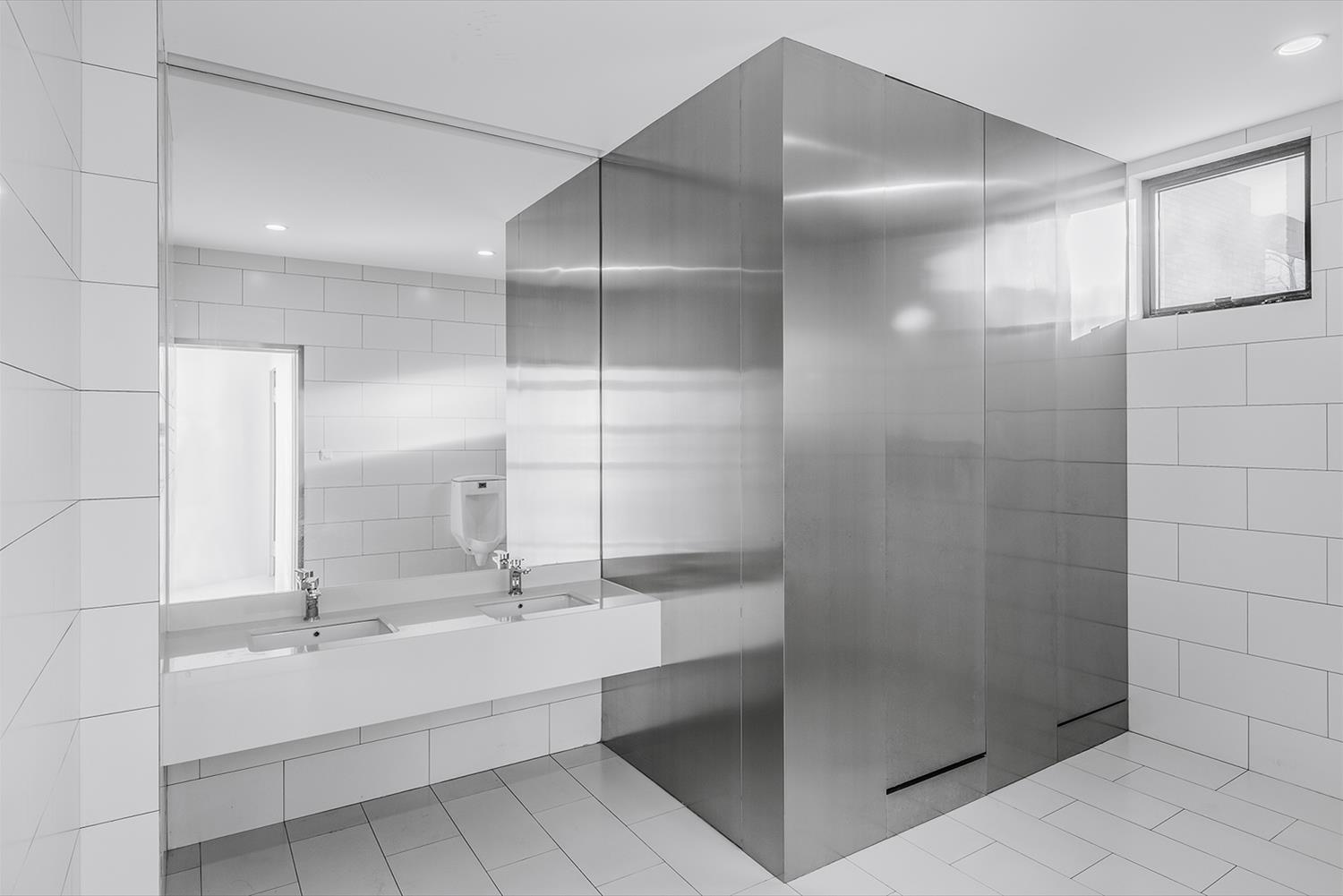 中央美术学院展厅翻新设计-10