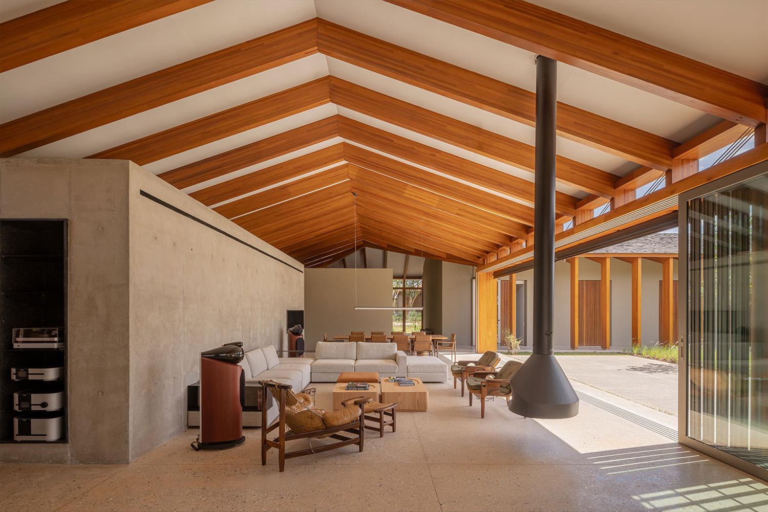 巴西建筑师 Gui Mattos 的木结构环保住宅设计-16