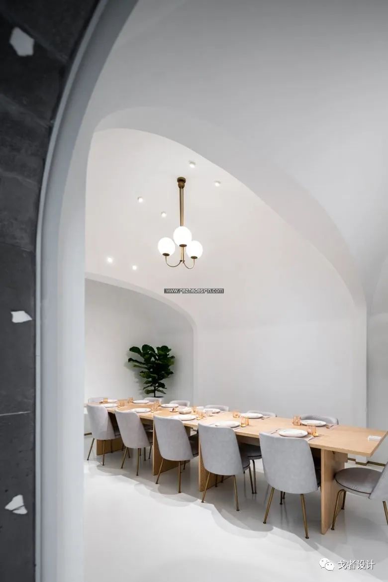 梦幻儿童咖啡馆 | 铝板编织涟漪,灯火森林,金城堡舞台-25