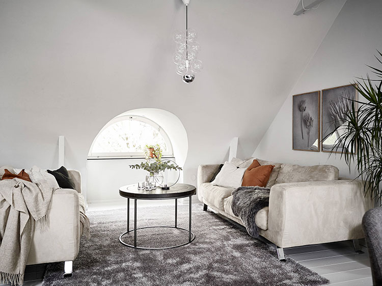 原始墙壁打造的极简北欧阁楼公寓-9