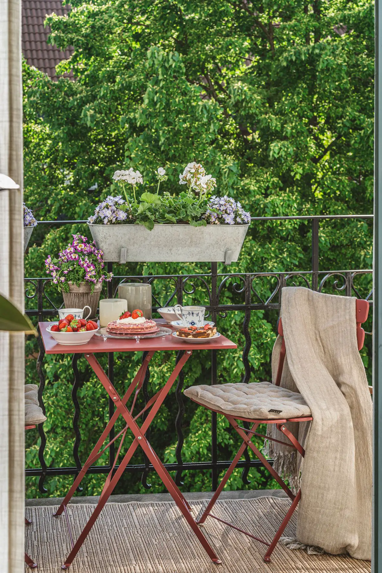 瑞典 1907 年艺术新浪潮公寓的温柔斯堪的纳维亚风格设计-19