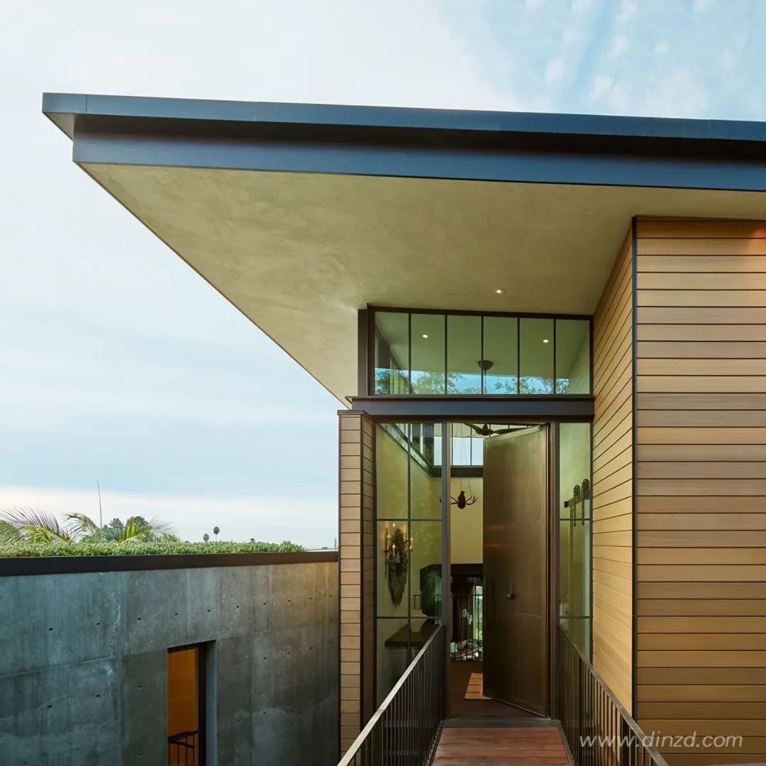 洛杉矶山巅的中世纪城堡与现代生活交融-17