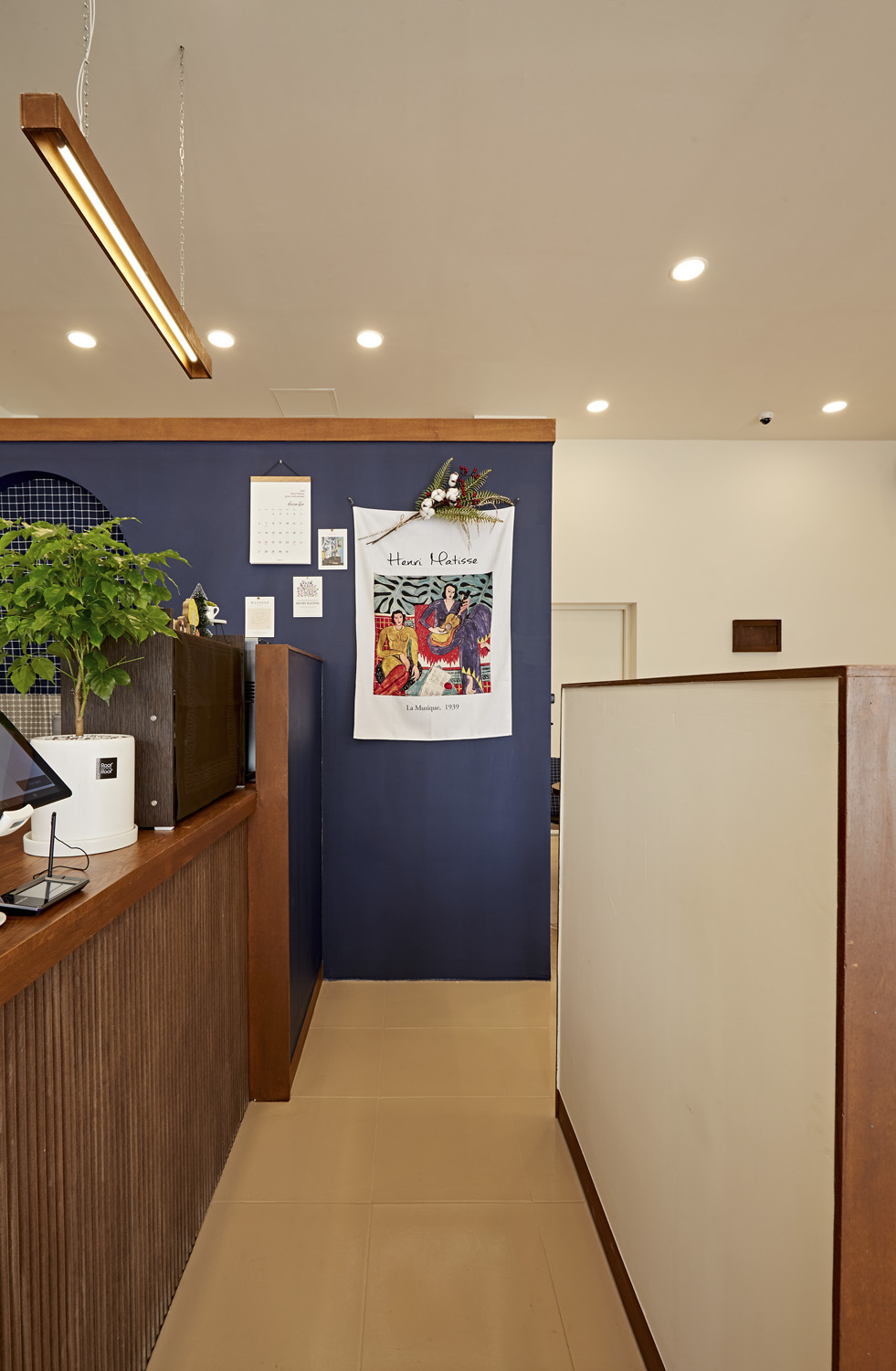 原木温馨 18 平咖啡店设计，简约不简单-13