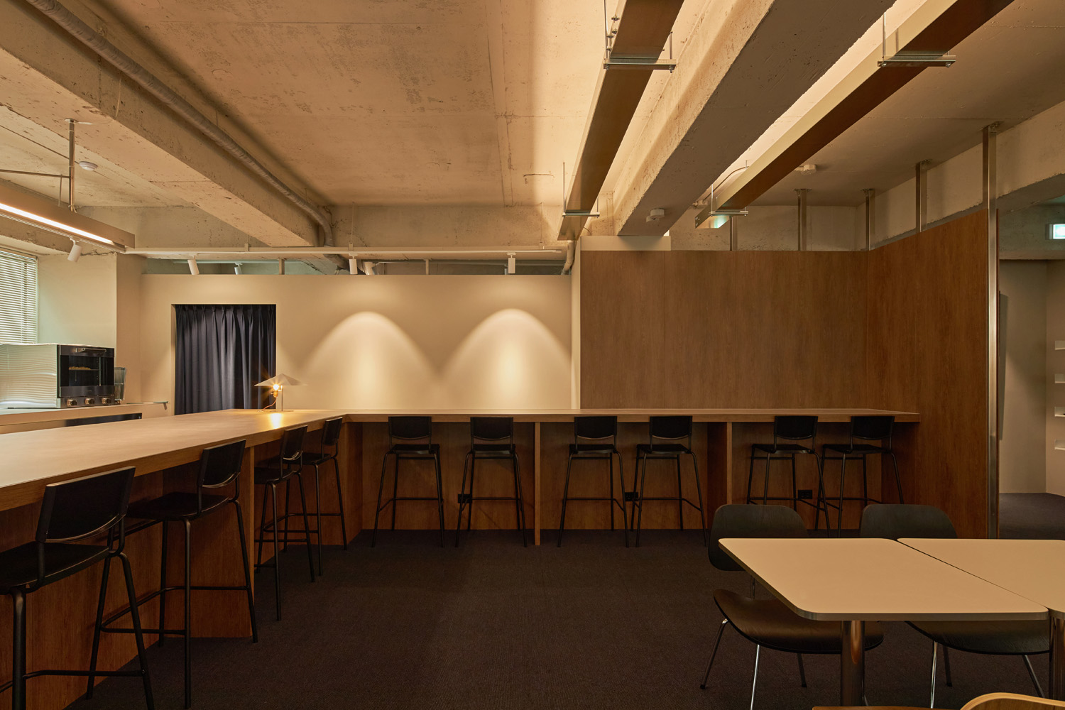 木质感卧室设计，打造温馨舒适空间-10