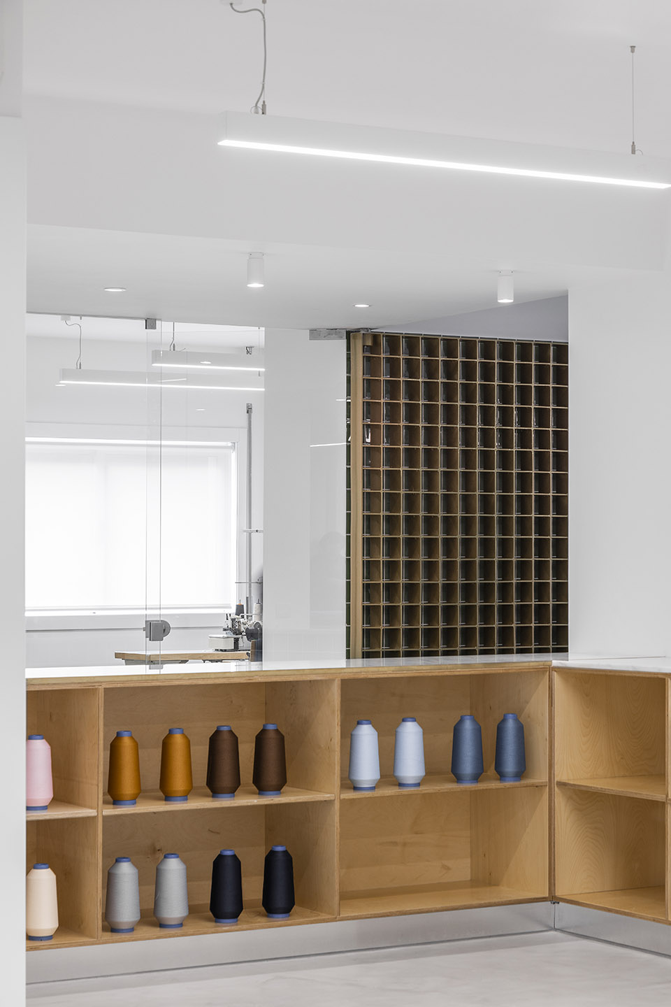 自助洗衣店，葡萄牙 / stu.dere + Civiurban-24