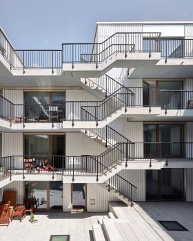 绿意盎然的城市小筑——Adrian Streich Architekten AG 的共享居住设计