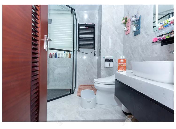 少女心卫浴间改造,现代简约风格设计亮点解析-26