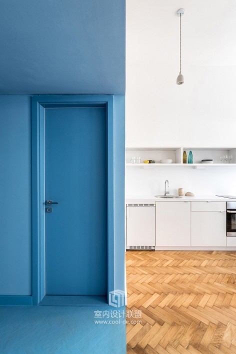 匈牙利一分三小型公寓-25