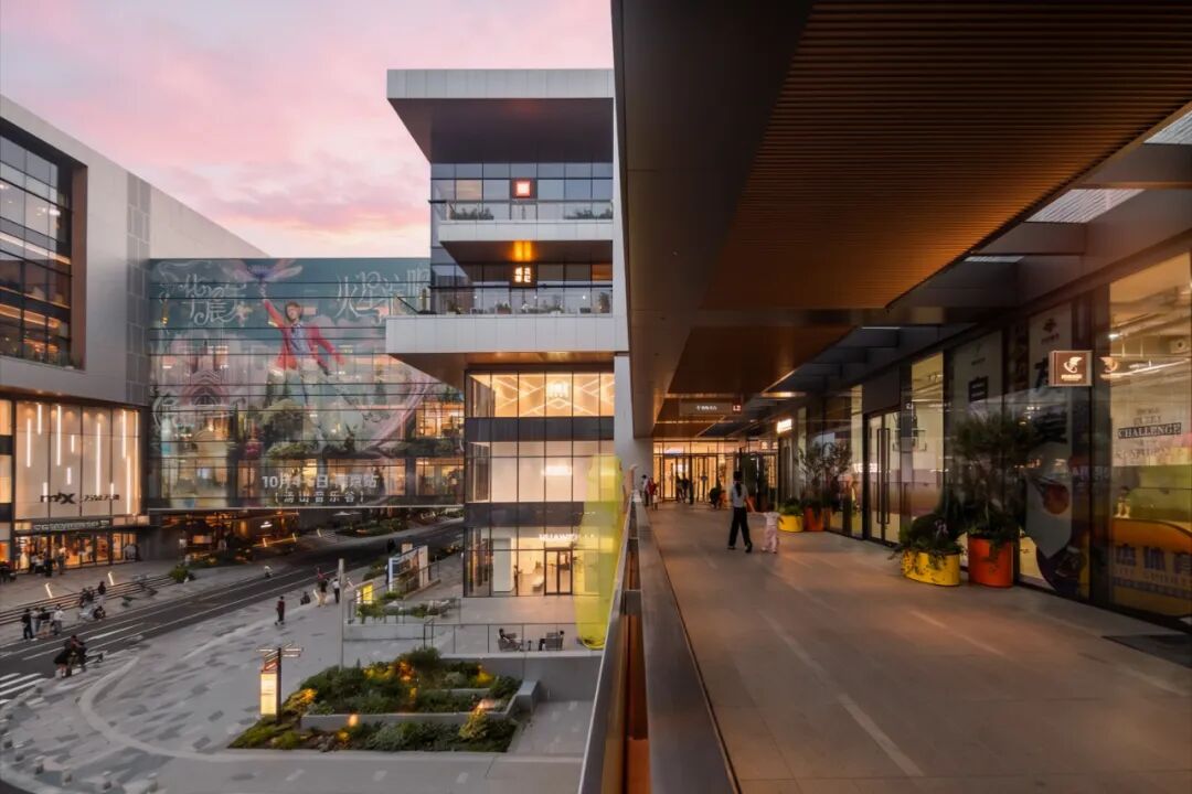 南京雨花万象天地|场景塑造让商业空间有了生活温度-17