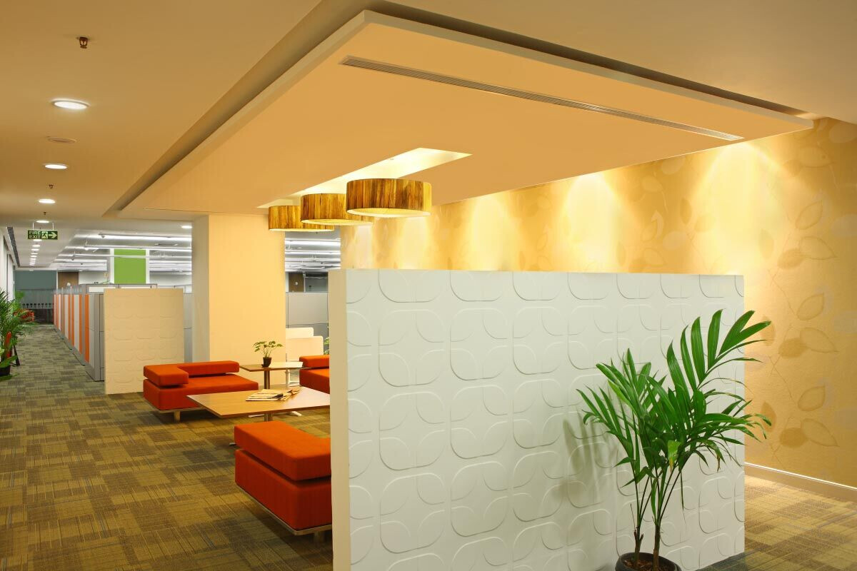 印度 Informatica 办公室 · 创意照明点亮空间-10