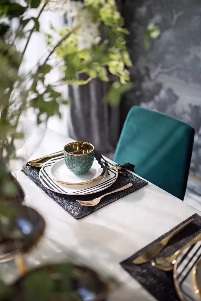 金科九曲河法式别墅,优雅奢华的人居空间-11