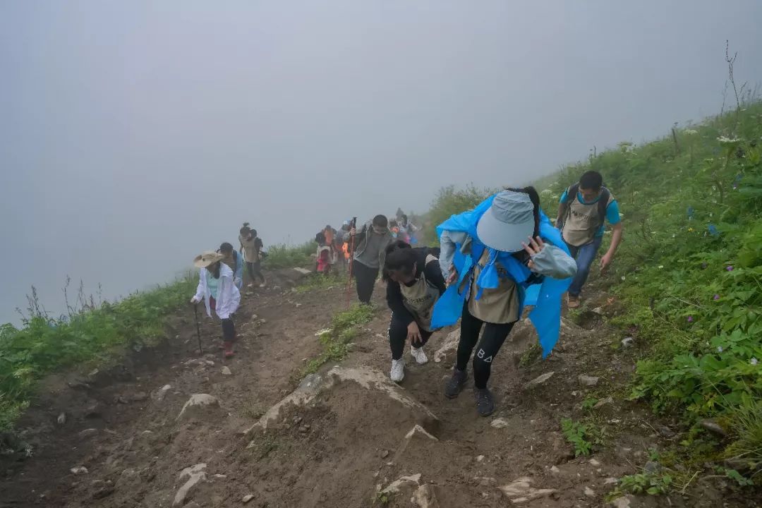 乐梵乐游阿坝徒步团建——挑战与互助的旅程-75