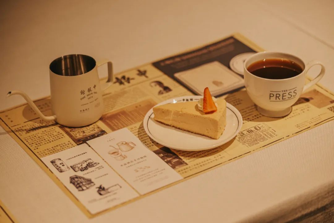 开在百年外滩编辑室里的水晶酒店：一场“报格”与“店格”的对话-76