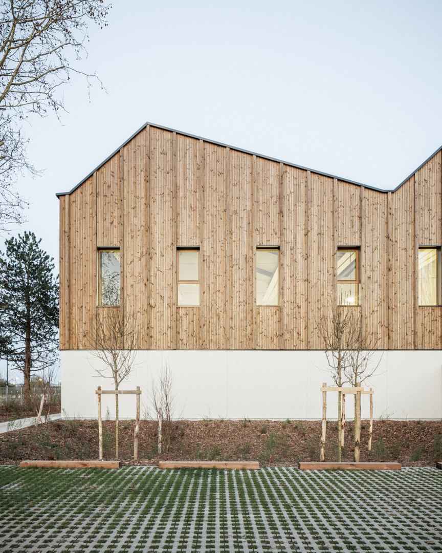 Training center, residence and workshops for apprentices | Atelier Téqui Architectes-47