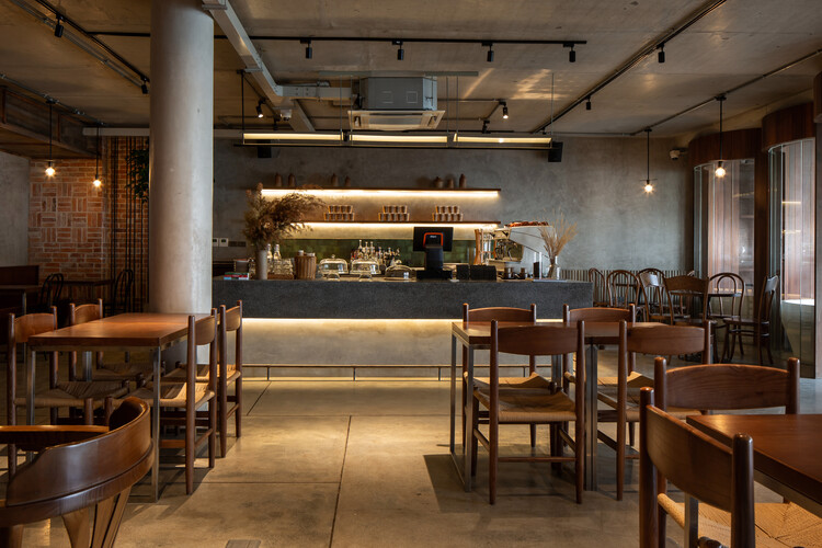 Bonjour Cafe设计丨越南河内丨Comma Studio-25