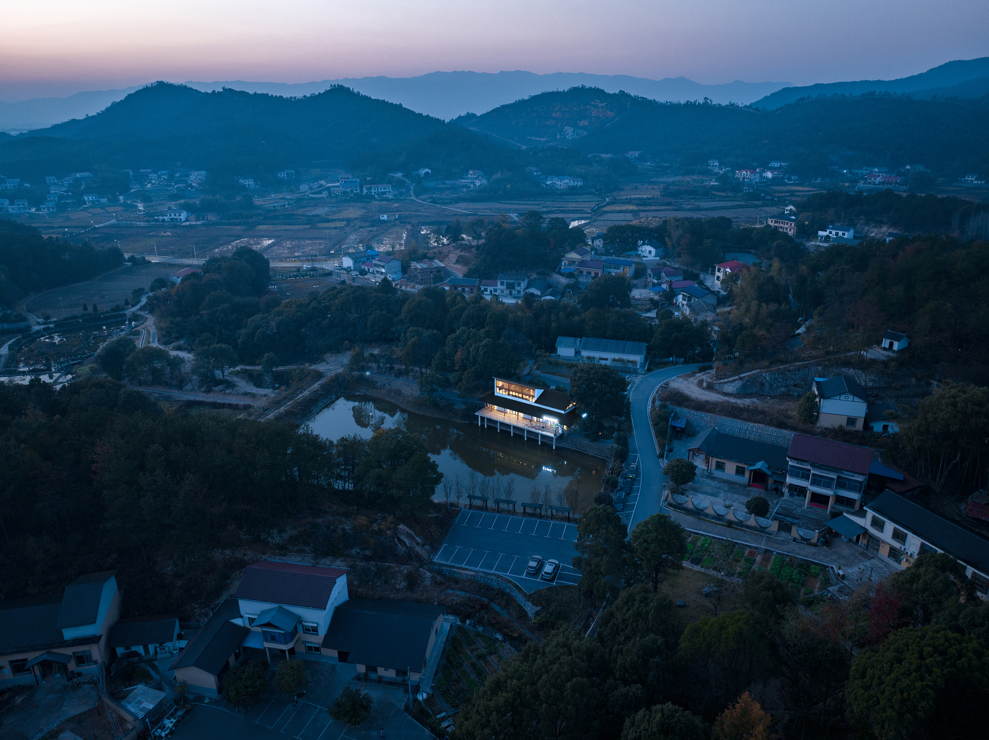 达莎莉乡村咖啡书店丨中国长沙丨ZhiXing Architects-32