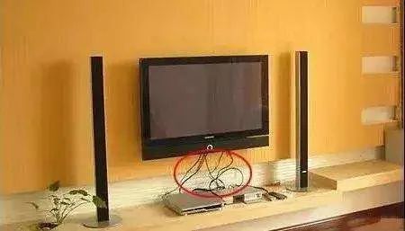 客厅电视背景墙藏线技巧,打造整洁美观空间-3