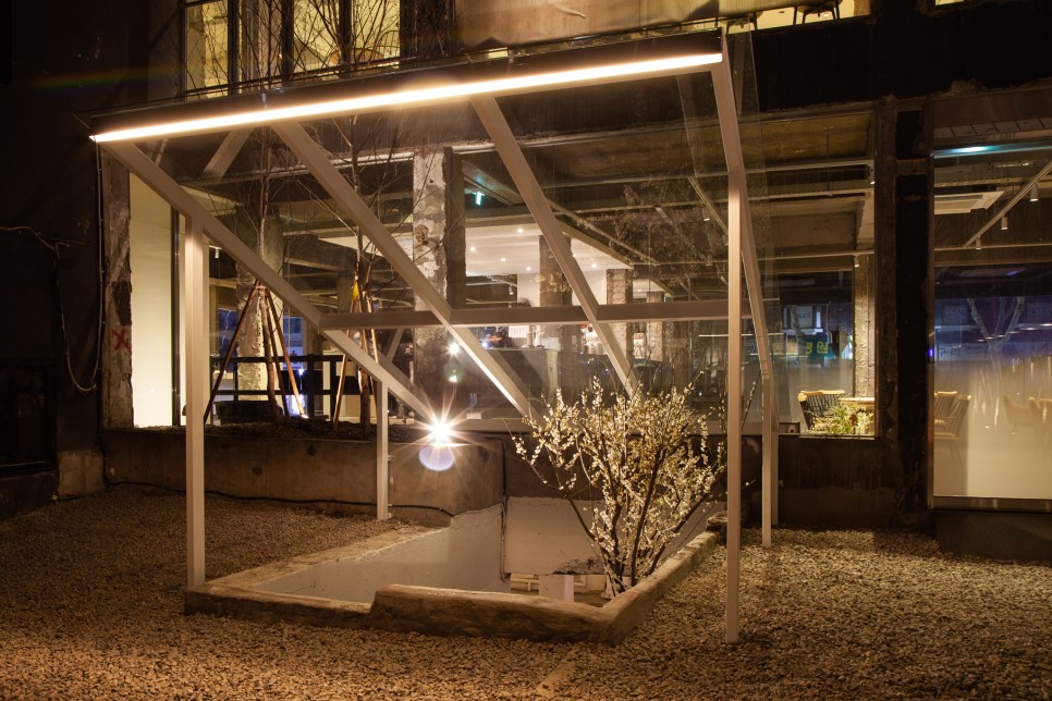 现代工业风 | 300 平米大型咖啡厅设计-22