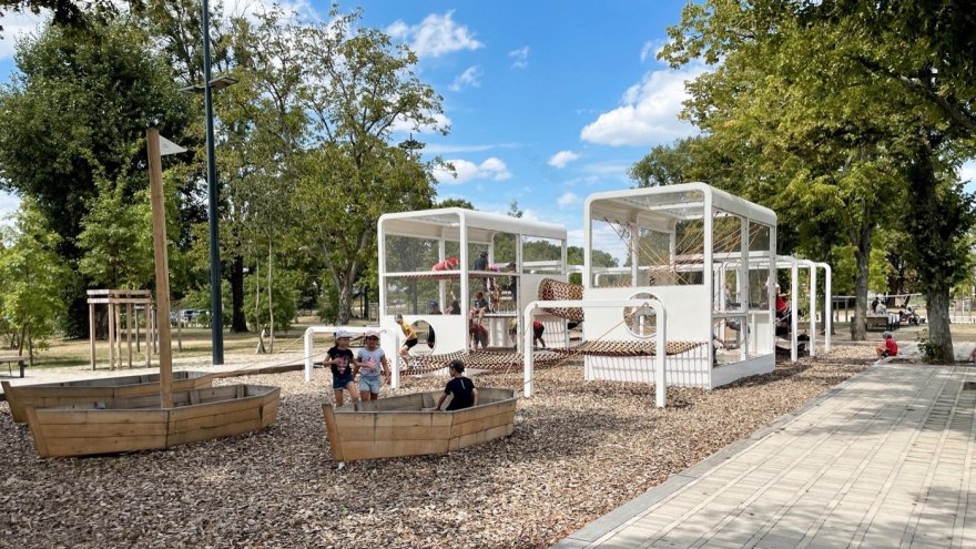 法国阿利尔河两岸景观-12