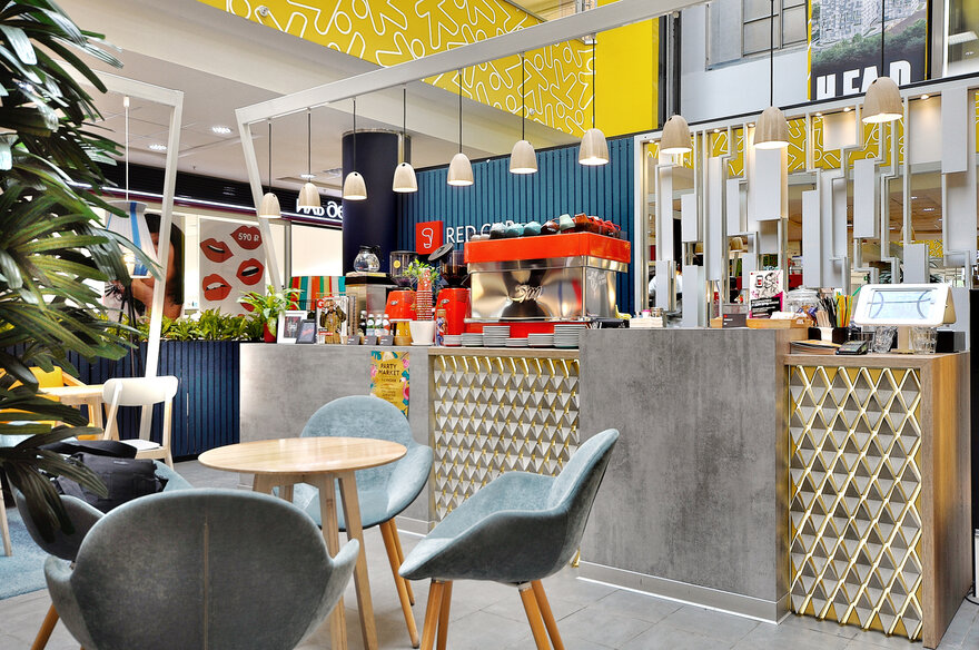 Redcugiper（俄罗斯 Red Cup 连锁咖啡店室内设计）-24