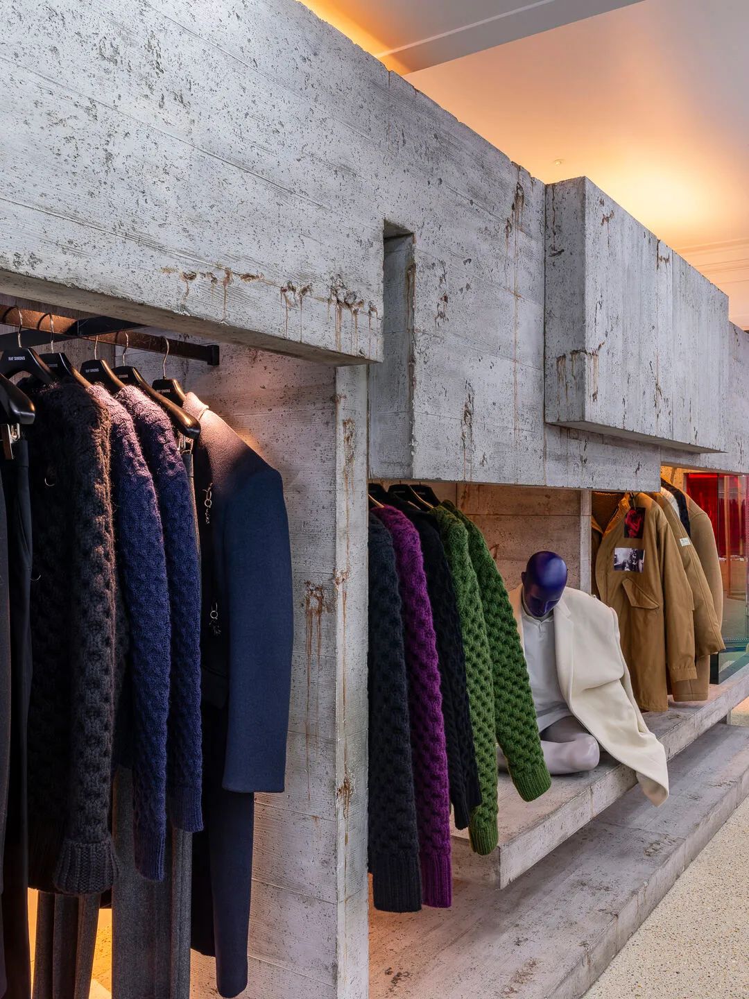 混凝土风服装店丨比利时丨Glenn Sestig Architects-27