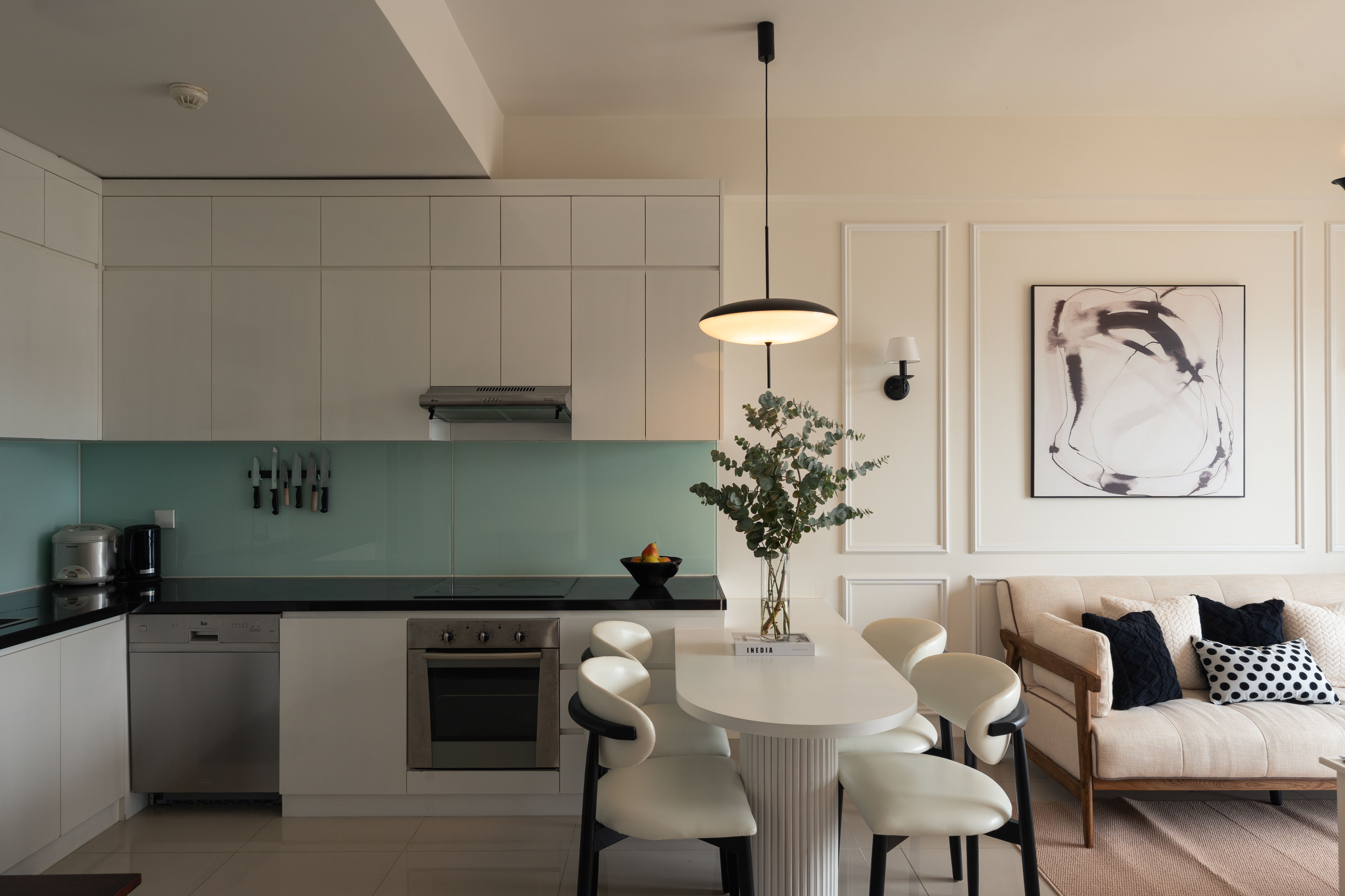 The Sun Avenue - S1-4