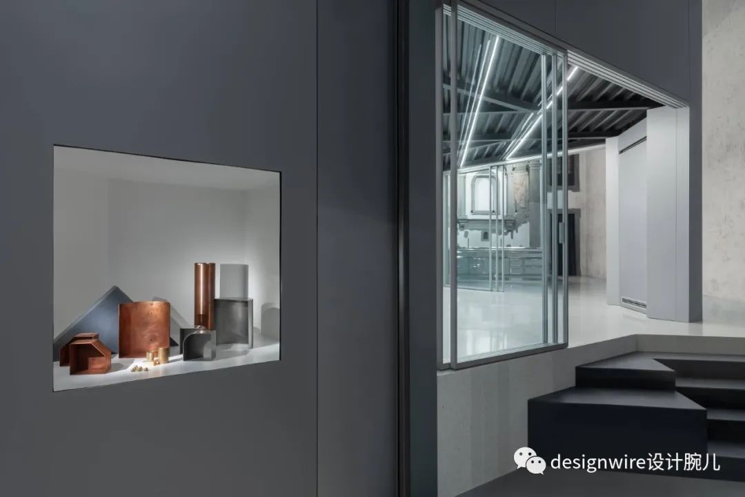 意式风情与现代技术交融的 Officine Gullo 厨房-30