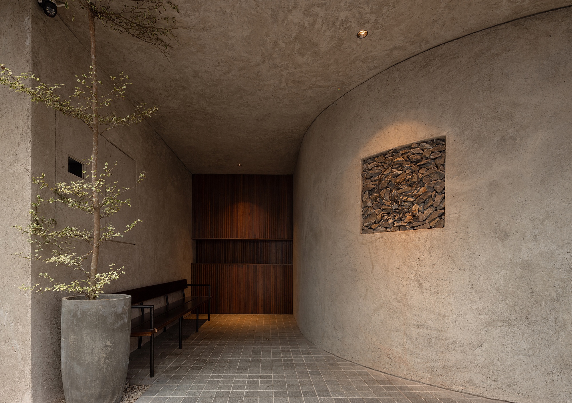 印尼巴淡岛 ITSUMO 甜品店丨Kousou 设计-0