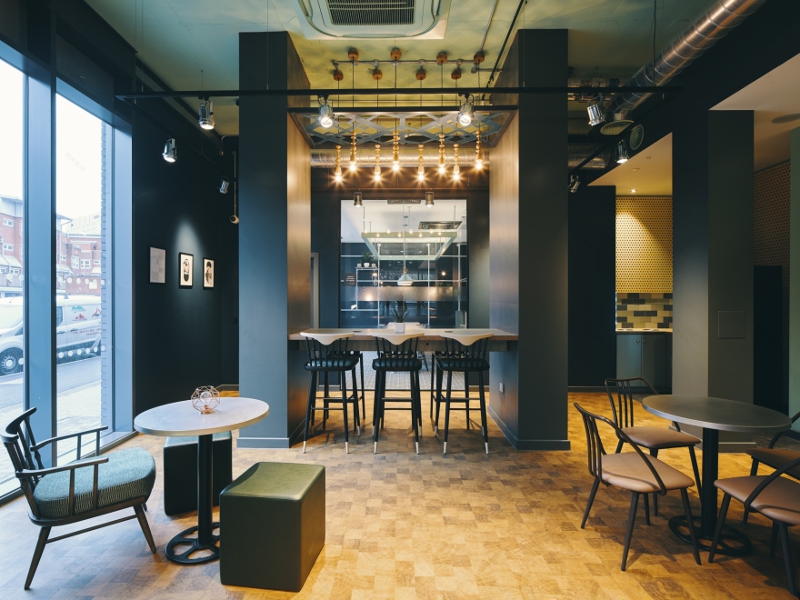 玩味工业历史,74 打造 Birmingham 学生公寓社交空间-31