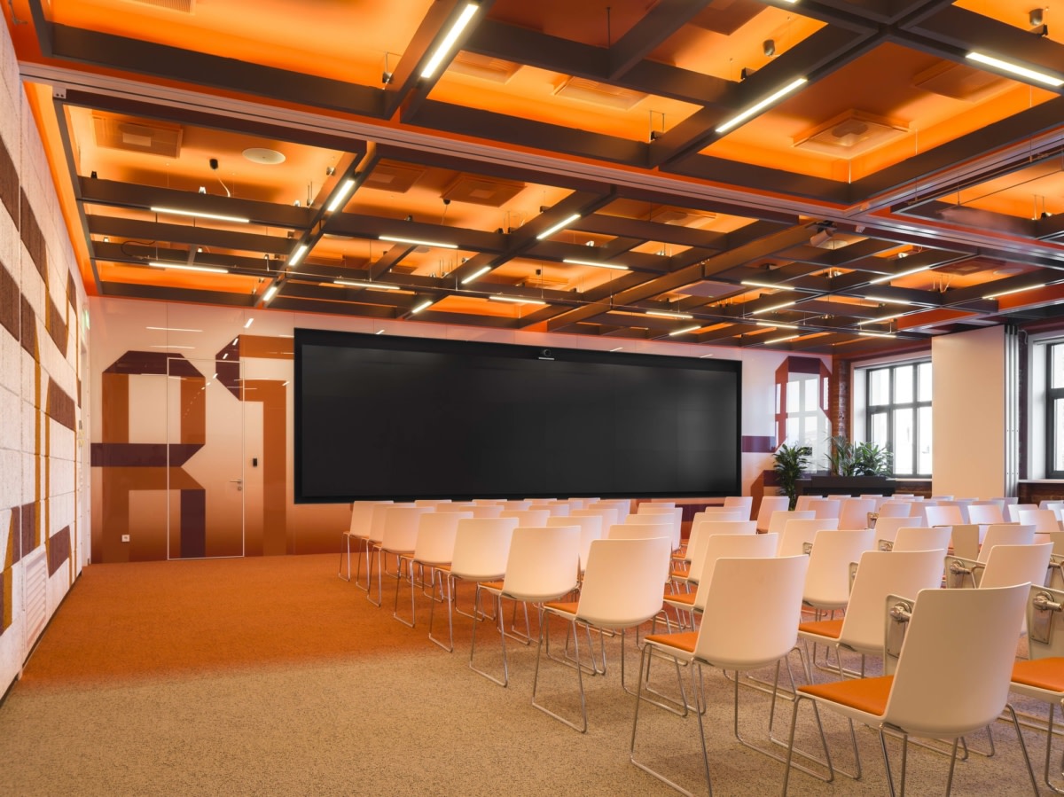 俄罗斯 Raiffeisen TechCenter 办公室丨俄罗斯鄂木斯克丨IND Architects-28