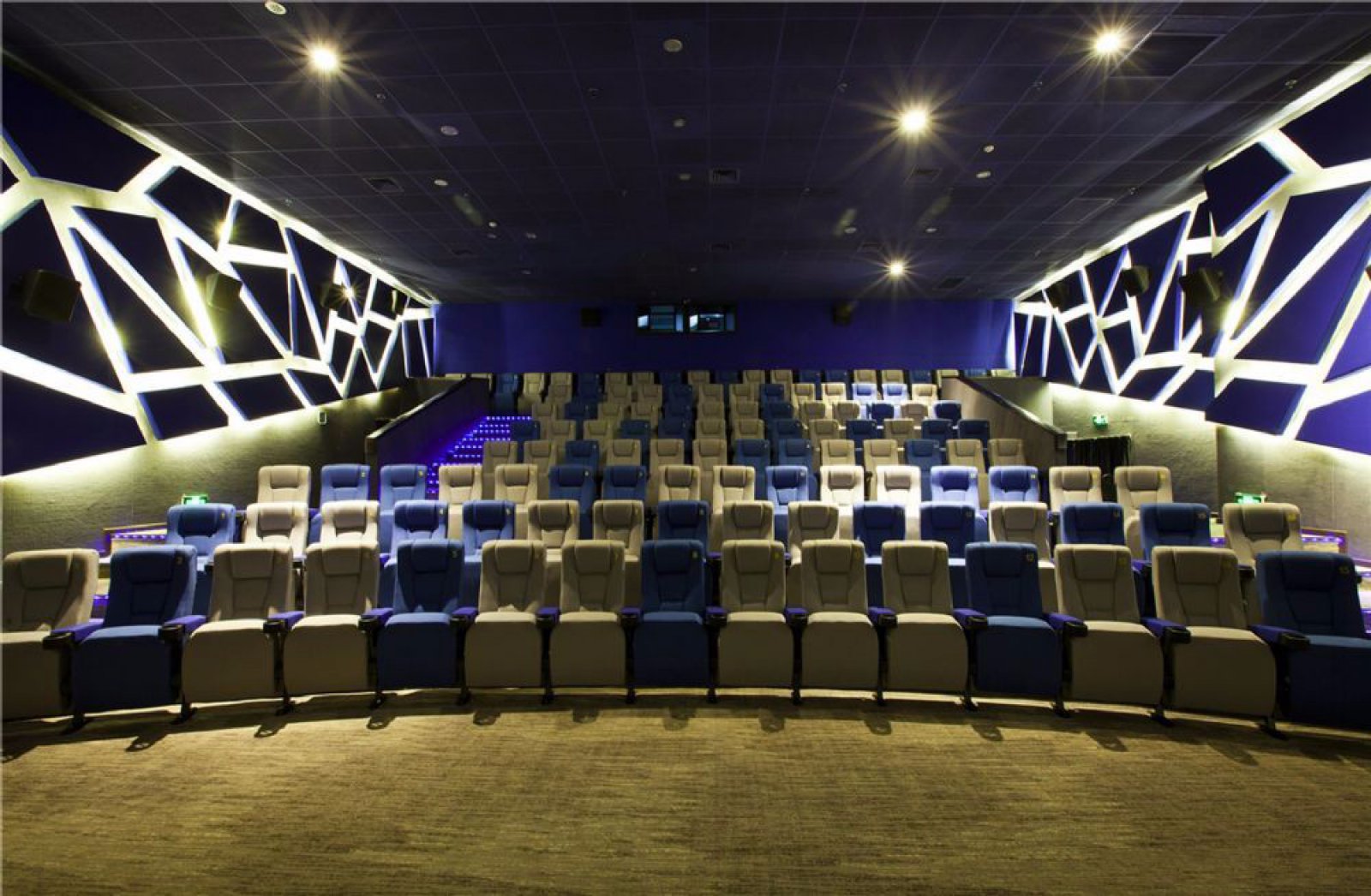 版筑翠园电影院-20